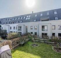 Neuwertige 4,5-Zimmer-Wohnung mit 2 TG-Stellplätzen in urbaner Lage - sofort bezugsfrei! - Stuttgart / Zuffenhausen