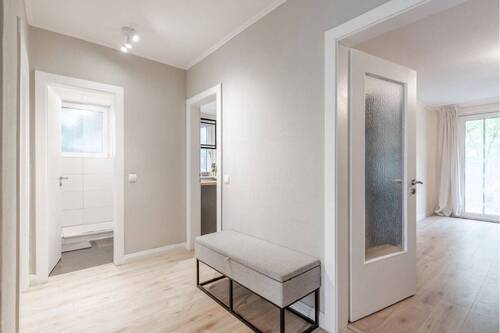 Eingang - 4 Zimmer Etagenwohnung zum Kaufen in Hamburg