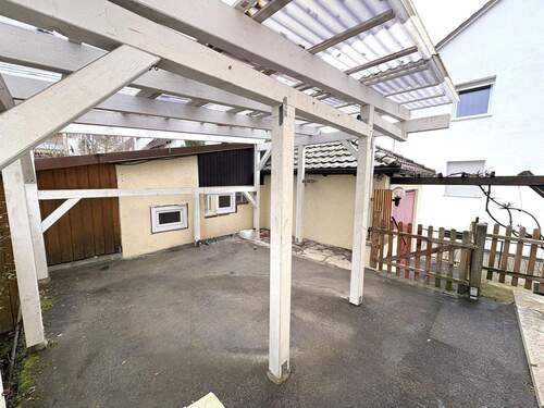 Überdachter Freisitz - 9 Zimmer Einfamilienhaus in Albstadt
