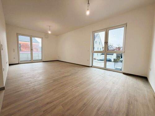 Wohnen - 4 Zimmer Etagenwohnung zur Miete in Pleinfeld