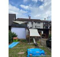 Gepflegtes Zweifamilienhaus mit großem Garten und zusätzlichem Grundstück in 75305 Neuenbürg Arnbach - Neuenbürg / Arnbach