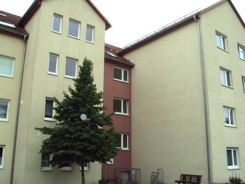 00 Hausansicht.JPG - W3491 - 2R-Maisonette am Lutherplatz