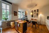 Wohnbereich - AIGNER - Altbaucharme trifft Toplage - 2,5-Zimmer Wohnung im Glockenbachviertel