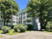 Außenansicht - Beliebte Lage in Moosach - Moderne 4-Zimmer-Wohnung in ruhiger Lage mit Westbalkon - familienfreundlich