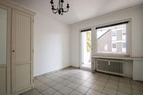 Schlafzimmer - 3 Zimmer Etagenwohnung zum Kaufen in Willich