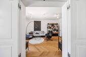 Wohnzimmer - 4 Zimmer Etagenwohnung zum Kaufen in München