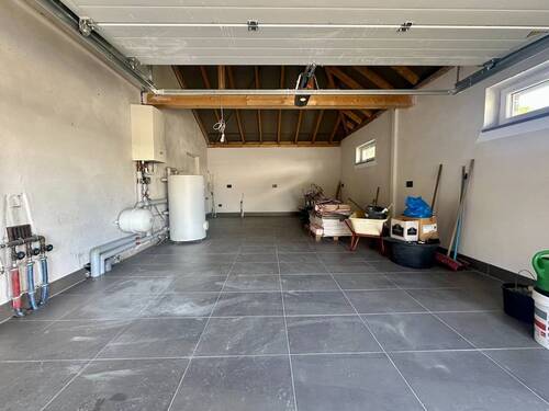 Garage - 