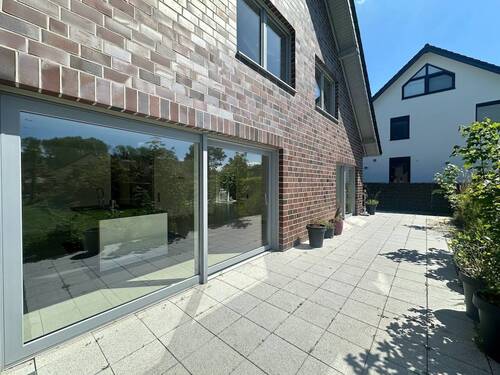 Terrasse - Einfamilienhaus mit 195,30 m&sup2; in Korschenbroich zum Kaufen