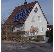 Sternenfels, renoviertes freistehendes Einfamilienhaus mit Ausbaupotenzial und großem Grundstück.