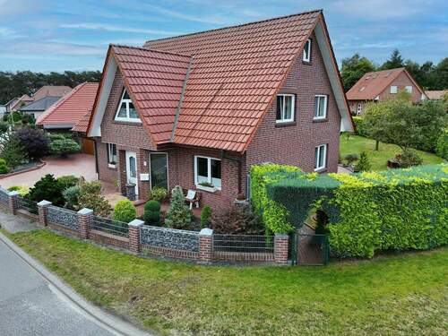 Bild 2 - 6 Zimmer Einfamilienhaus zum Kaufen in Börger