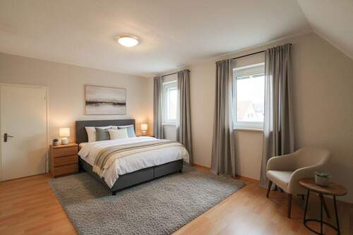 Schlafzimmer - Doppelhaushälfte mit 100,00 m&sup2; in Gunzenhausen zum Kaufen