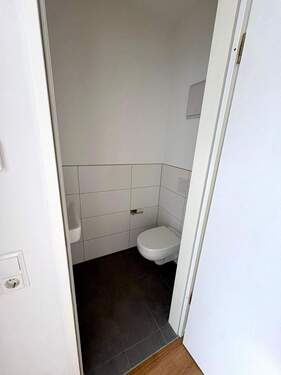 Gäste-WC - Etagenwohnung mit 109,10 m&sup2; in Lörrach zur Miete