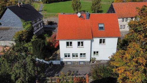 Seitenansicht - Einfamilienhaus mit 295,00 m² in Schwalmtal zum Kaufen