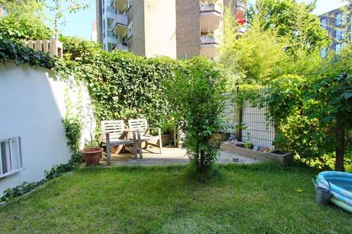 Garten - Einfamilienhaus mit 179,90 m&sup2; in Hamburg zum Kaufen