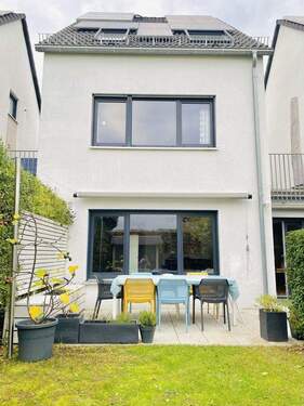 Bild 2 - 5 Zimmer Reihenmittelhaus zum Kaufen in Waiblingen