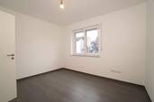 Zweites Schlaf- o. Arbeitszimmer - 
