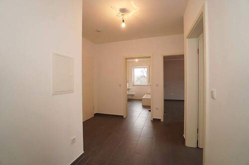 Flur - Etagenwohnung mit 88,40 m&sup2; in Paderborn / Elsen zum Kaufen