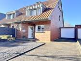 Hausfront.. - ***Neuwertige Doppelhaushälfte mit Garage und ruhigem Sonnengrundstück in MG-Dorthausen***