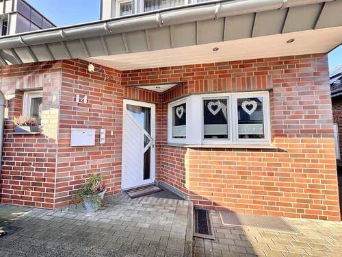 Eingang - 4 Zimmer Doppelhaushälfte zum Kaufen in Mönchengladbach