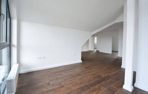 BlickAufEingangDG neu - 