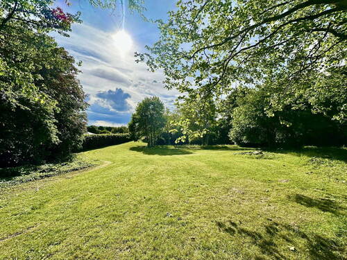 Garten - Bungalow mit 290,00 m² in Wolfsburg zum Kaufen