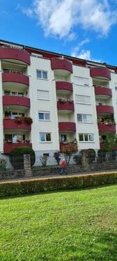 Außenansicht von der Mainseite - 3 Zimmer Etagenwohnung in Kitzingen