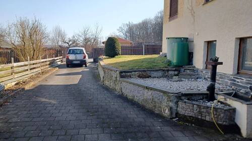 Zufahrt - 