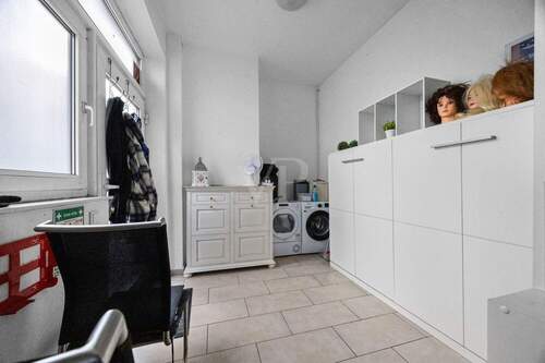 Gewerbefläche - Frisör - 