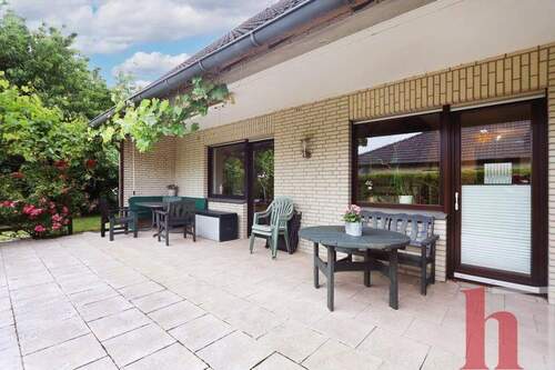 Terrasse - Einfamilienhaus mit 231,00 m² in Lohne zum Kaufen