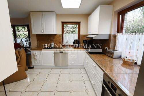 V10256 EG - Küche - 