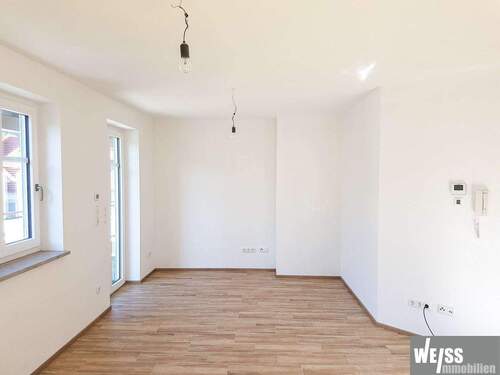 Wohnen-Essen - 4 Zimmer Doppelhaushälfte zur Miete in Höchberg