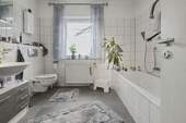 02 Bad - 3 Zimmer Etagenwohnung zum Kaufen in Hövelhof