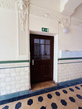 Hauseingang Tür2 - 