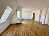 Wohnzimmer mit Terrasse - Etagenwohnung mit 75,00 m&sup2; in Berlin zum Kaufen