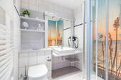 Badezimmer - Etagenwohnung mit 45,50 m² in Sellin zum Kaufen