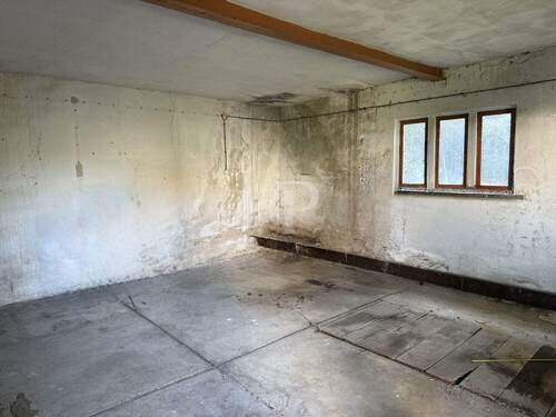 Garage - 