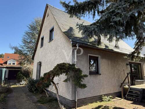 Hausansicht - 5 Zimmer Einfamilienhaus in Radebeul