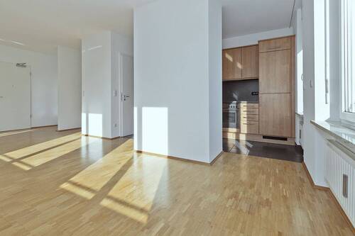 Essbereich zur Küche - Etagenwohnung mit 108,00 m² in München zum Kaufen