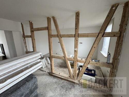 Wohnraum Erdgeschoss - Doppelhaushälfte mit 129,50 m&sup2; in Floh-Seligenthal zum Kaufen