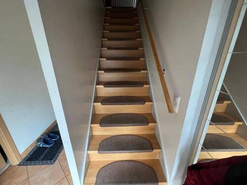 Treppe EG OG - 5 Zimmer Einfamilienhaus in Poppenricht