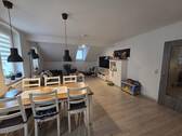 PPXZ1592.JPG - Die Wohnung befindet sich in einem gepflegten Wohn- und Geschäftshaus in der Straße des Friedens in Weisswasser.