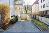 Tiefgaragenzufahrt - Garage, Stellplatz zum Kaufen in Dresden