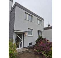 Helle 3,5-Zimmer-Wohnung mit Balkon und optimalem Grundriss - Bielefeld Senne