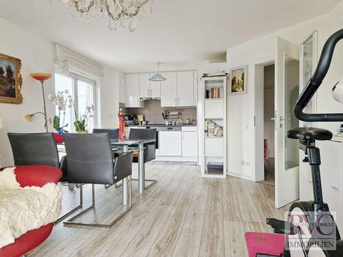 Wohnraum 02 - 3 Zimmer Etagenwohnung zum Kaufen in Freilassing