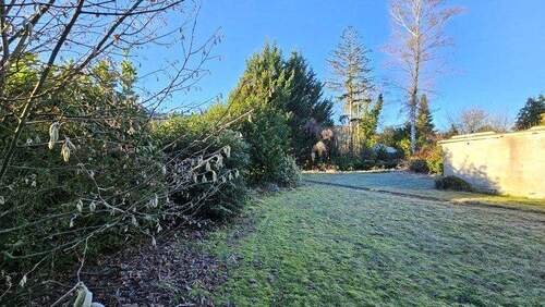 1.538 m² Grundstück - 4 Zimmer Einfamilienhaus in Delmenhorst