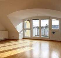 3 Zimmer Dachgeschosswohnung mit Sonnenterrasse - Karlsfeld