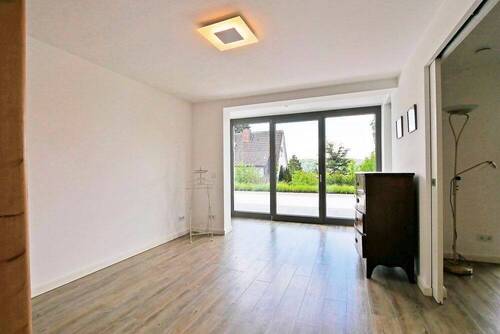 Schlafzimmer mit Terrassenzugang... - 