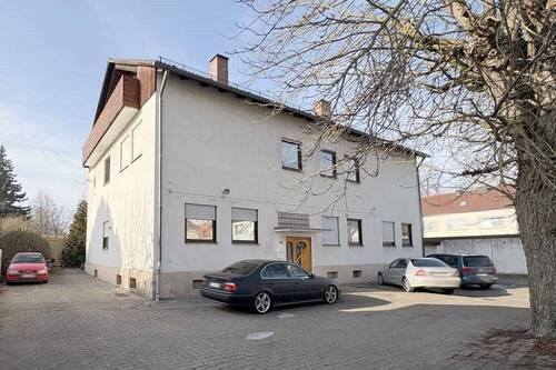 Außenansicht - 3 Zimmer Etagenwohnung zum Kaufen in Bayreuth
