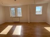 Wohnbereich - 2 Zimmer Etagenwohnung zur Miete in Apolda