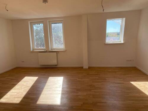 Wohnbereich - 2 Zimmer Etagenwohnung zur Miete in Apolda